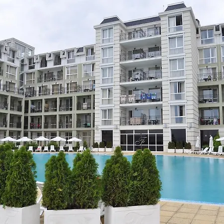 Private 1st Line Apartament
