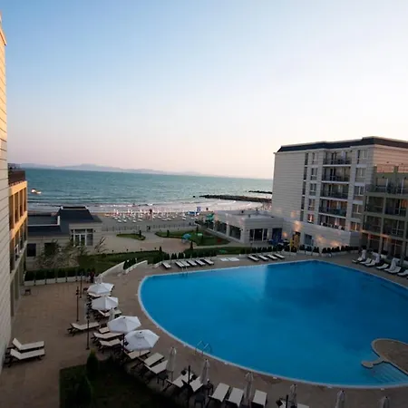 Apartament Private 1st Line *