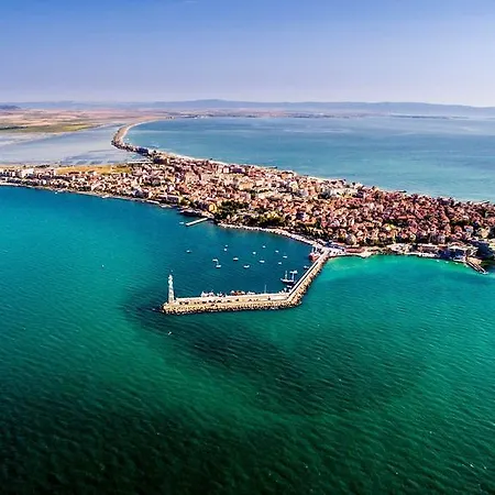 Private 1st Line Apartament Pomorie