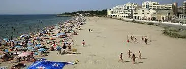 アパート Private 1st Line ポモリエ