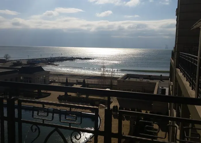 Private 1st Line ポモリエ