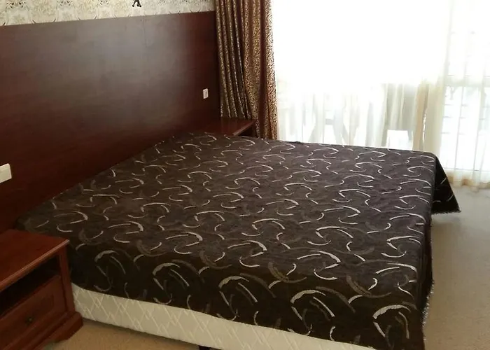 Private 1st Line * ポモリエ