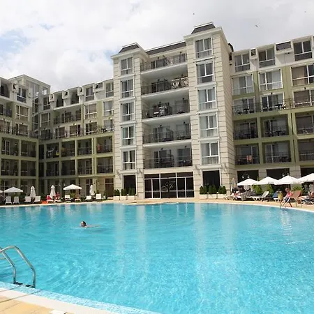 Апартамент Private 1st Line Поморие