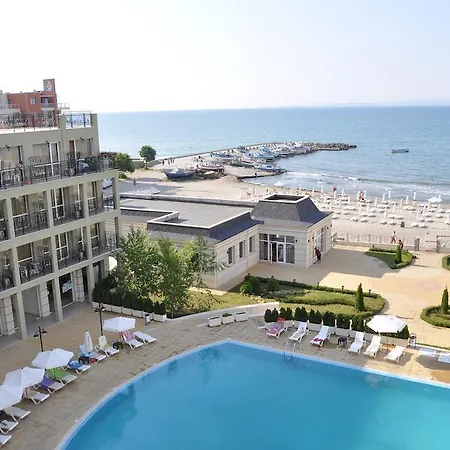 Private 1st Line Appartement