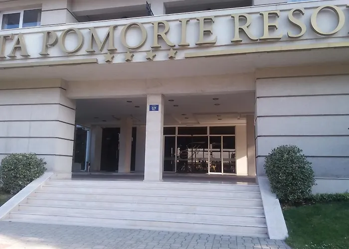 Private 1st Line Appartement