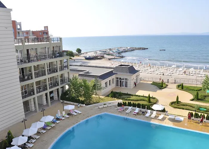 Private 1st Line Appartement